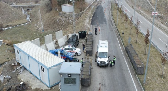 Çat'ta Jandarma'dan kış lastiği denetimi