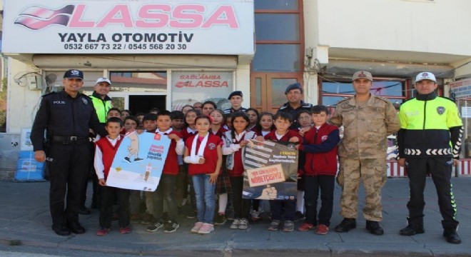 Çat'ta “Yaya Güvenliği Nöbeti” etkinliği