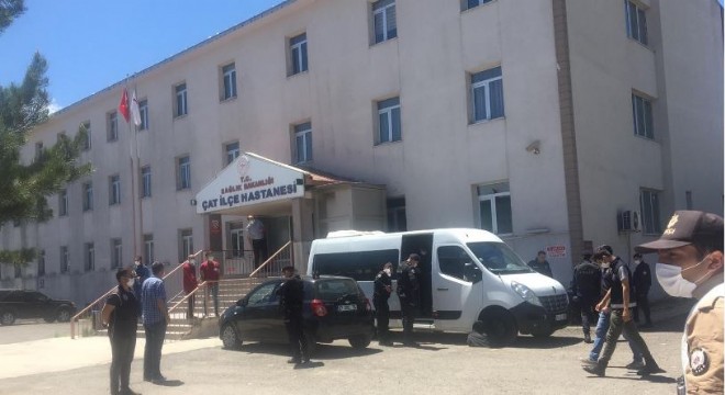 Çat'ta silahlı kavga: 5 ölü