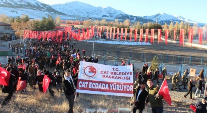 Çat'tan Aziziye'ye milli yürüyüş