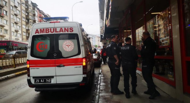 Çaykara'da bıçaklı kavga: 1 yaralı