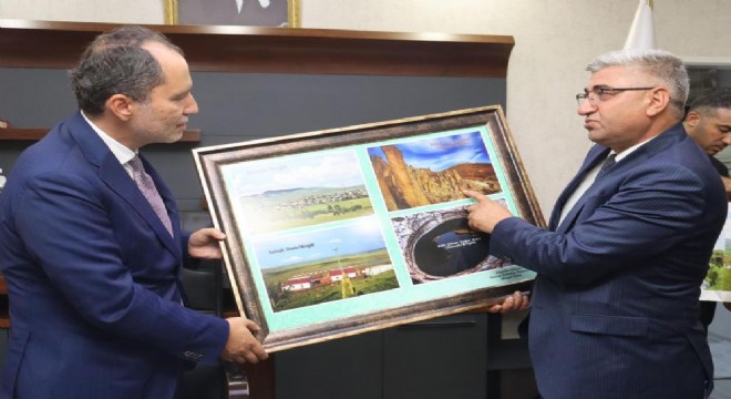 Çiçek, Yeniden Refah Partisi'nden istifa etti