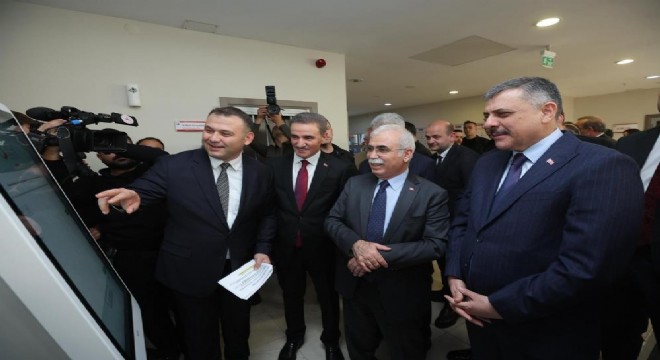 Çiftçi ve Özkaya Göç İdaresi Başkanlığındaydı