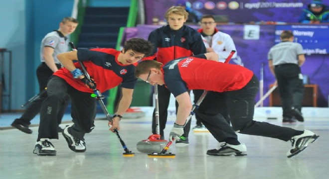 Curlingte heyecan dorukta