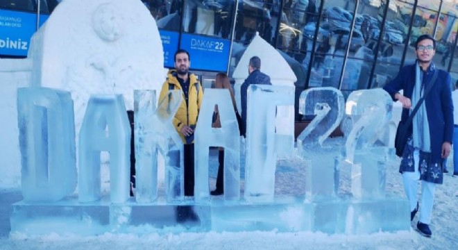 DAKAF'ta Buzdan heykeller ilgi odağı oldu