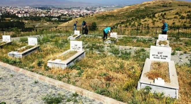 DSM'den şehitlere vefa