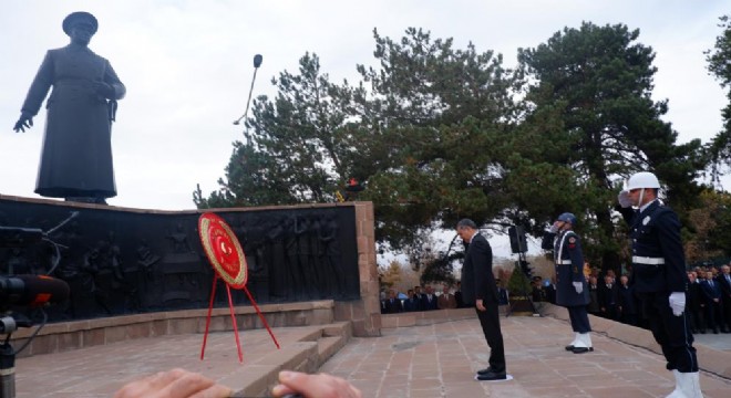 Dadaşlar Atatürk'ü rahmet ve minnetle andı