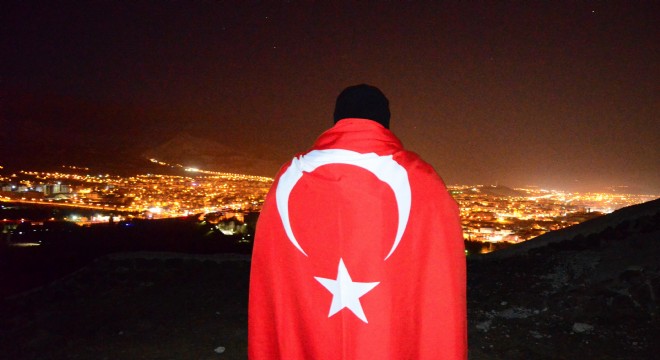 Dadaşlar tabyalarda 'Ecdada Saygı' nöbeti tuttu