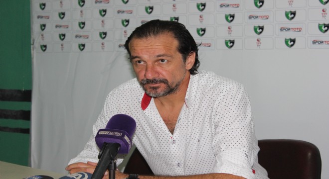 Denizlispor Şimşek'in sözleşmesini feshetti