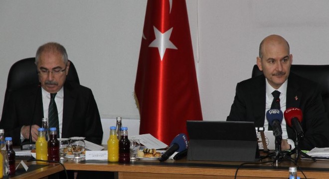 ‘Dicle'nin kuzularını  çakallara kaptırmayalım'