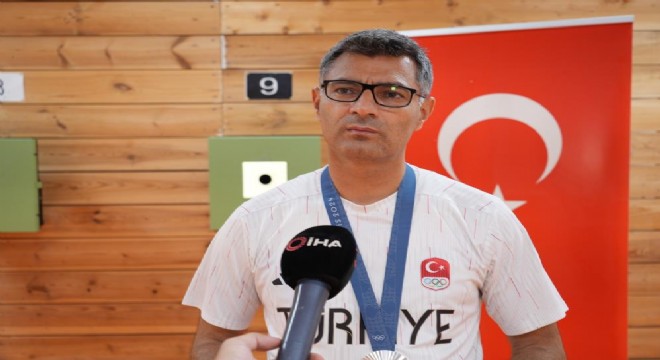 Dikeç: 'Ülkemiz adına da çok mutluyuz'