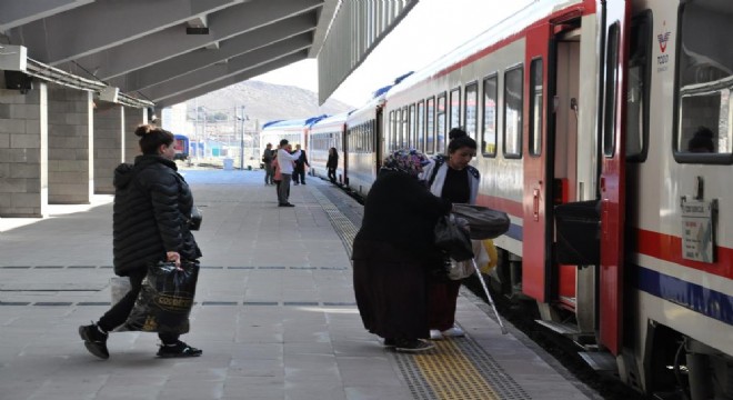 Doğu Ekspresi'nde bayram yoğunluğu