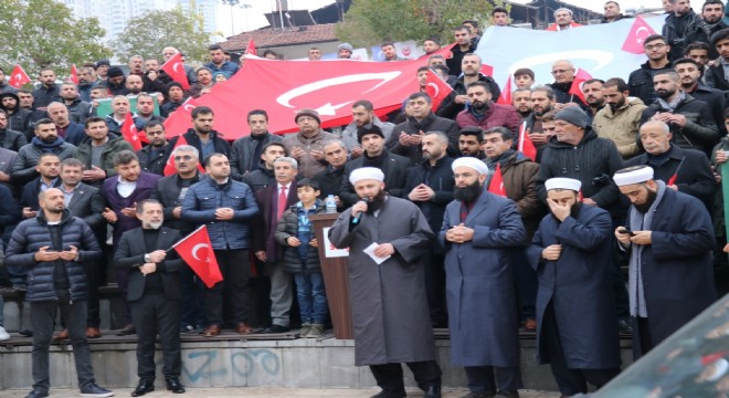 Doğu Türkistan'daki zulüm protesto edildi