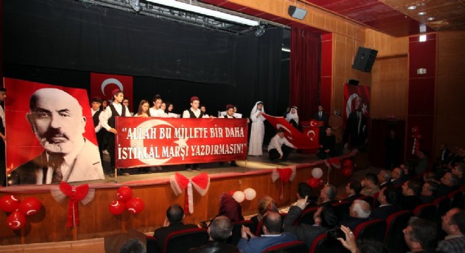 Doğu'da Akif'e vefa, İstiklal Marşına sadakat