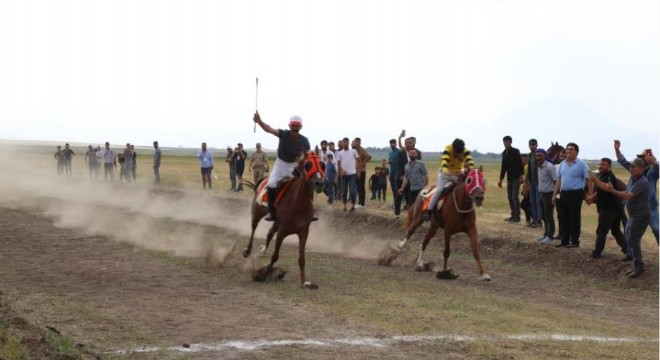 Doğu'da bir ilk: At Şenliği