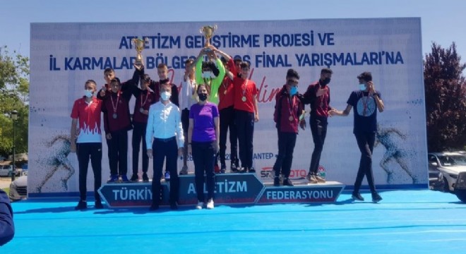 Doğu'nun Altın Ayaklı Çocuğu Türkiye ikincisi oldu