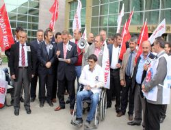 Dr. Arslan rahmetle anıldı