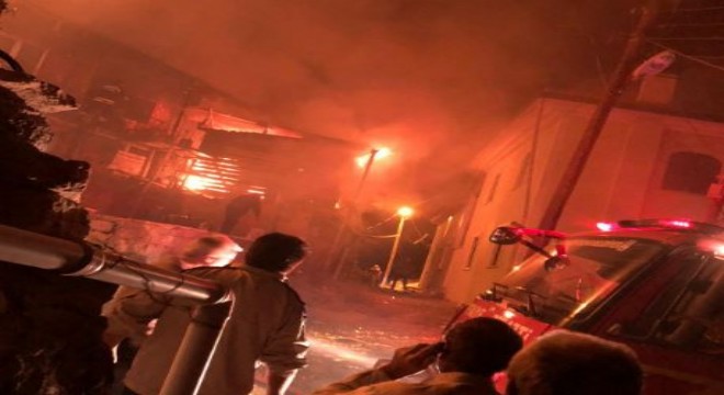 Duralar Köyü'nde gece yarısı korkutan yangın