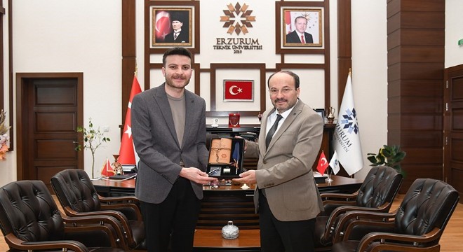 ETÜ'de bilimsel başarıya ödül