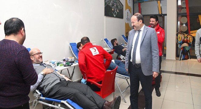 ETÜ'den Kızılay'a destek