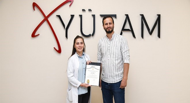 ETÜ'lü Sena Öner'den bilimsel başarı