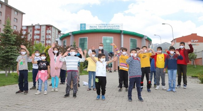 Ebeveynlerden Sunar'a teşekkür