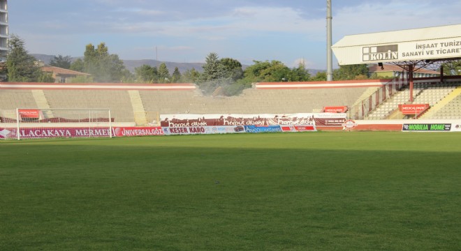 Elazığ Atatürk Stadyumu'nda yıkım başladı