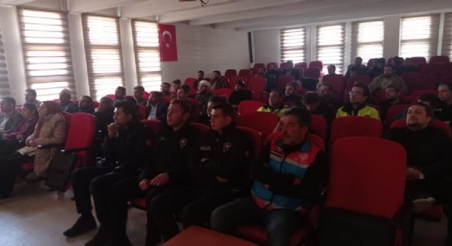 Emniyet Tekman'da kamu personelini bilgilendirdi
