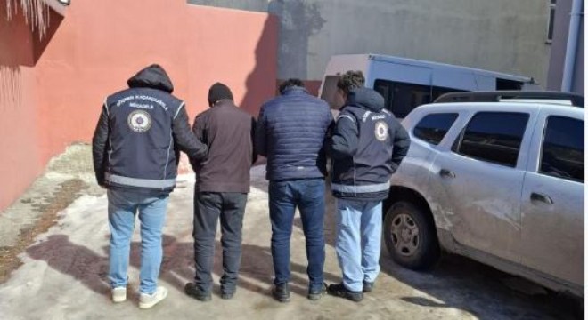 Emniyetten kaçak göçmen operasyonu