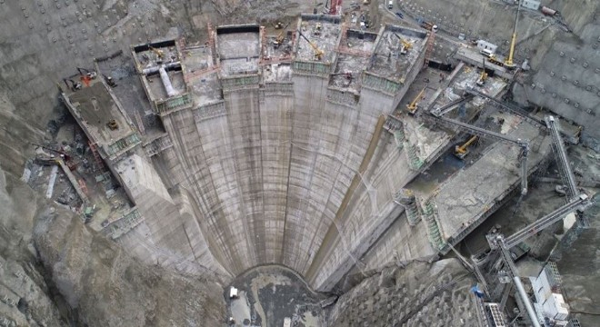 En yüksekte ilk 100'e az kaldı