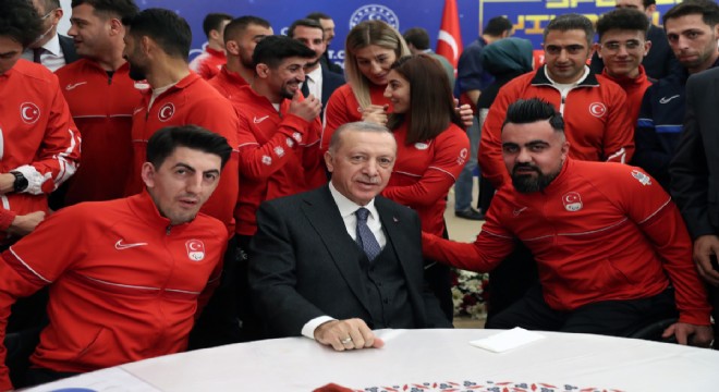 Erdoğan'dan sporun birleştirici yönüne vurgu