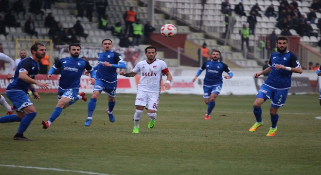 Erhan Çelenk 3'üncü sıraya çıktı