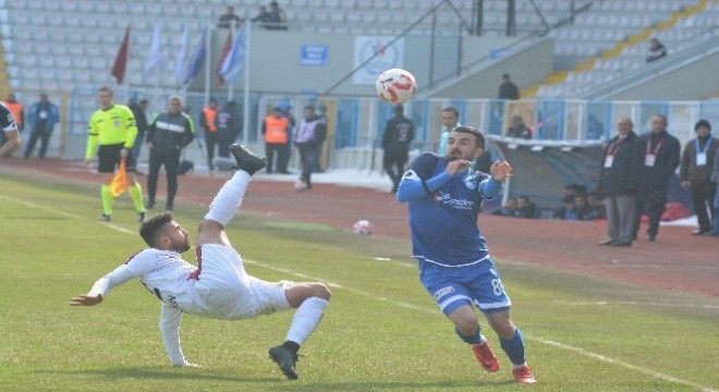Erhan Çelenk 7'inci sırada