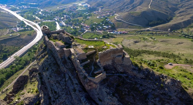 Erzurum-Bayburt yolunda tarihi ihtişam