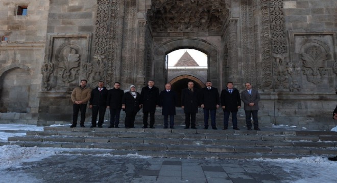 Erzurum Cumhurbaşkanı Tatar'ı ağırladı