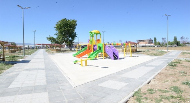 Erzurum Dede Türbe alanı yenilendi