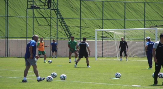 Erzurum YİK Konyaspor'u ağırlıyor