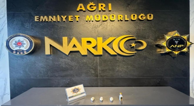 Erzurum'a uyuşturucu taşırken yakalandılar
