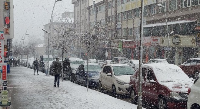 Erzurum'da 147 Mahalle yolu ulaşıma kapalı