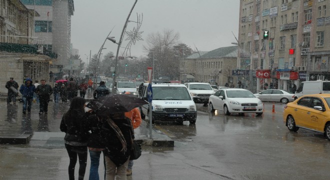Erzurum'da 2 gün yağmur, 3 gün güneş var