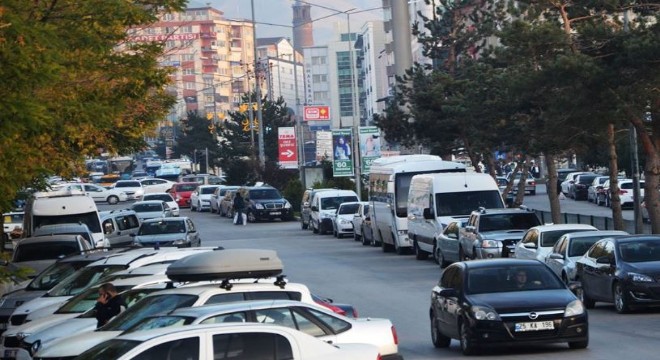 Erzurum'da 3 bin 593 araç el değiştirdi