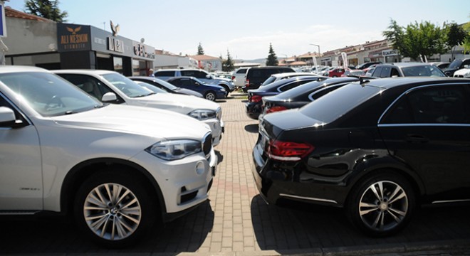 Erzurum'da 4 bin 228 araç devredildi
