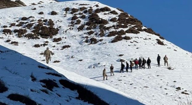 Erzurum'da 77 düzensiz göçmen yakalandı