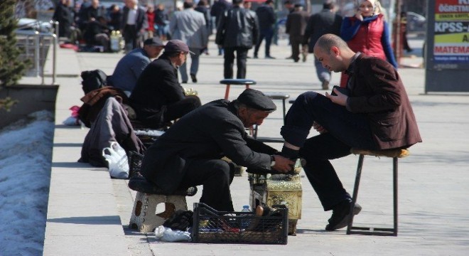Erzurum'da Aralık'ta bahar havası