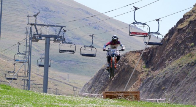 Erzurum'da Downhill Türkiye Şampiyonası düzenlendi