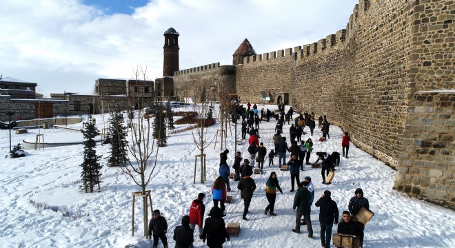 Erzurum'da ‘Geleneksek Kızak Şenliği' buluşması