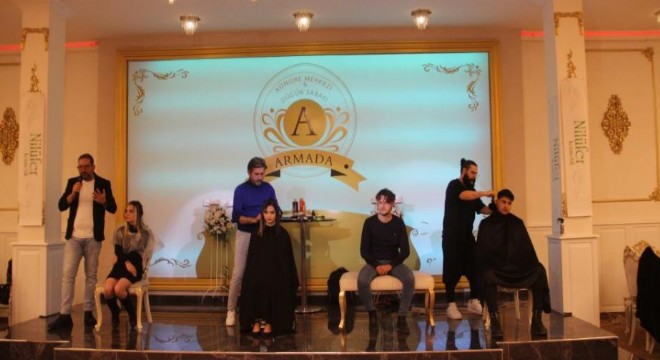 Erzurum'da Kuaförlerin enleri şov yaptı