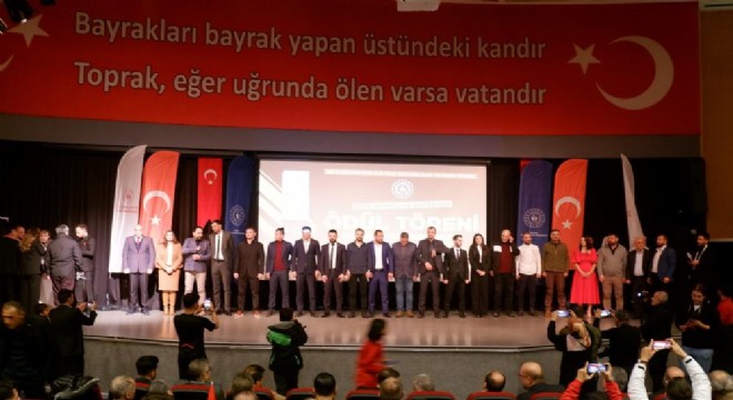 Erzurum'da ‘Sporun Enleri' ödüllerini aldı