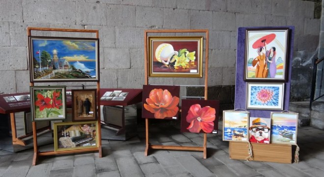 Erzurum'da 'Yaşayan değerlerin sanat yolculuğu' sergisi