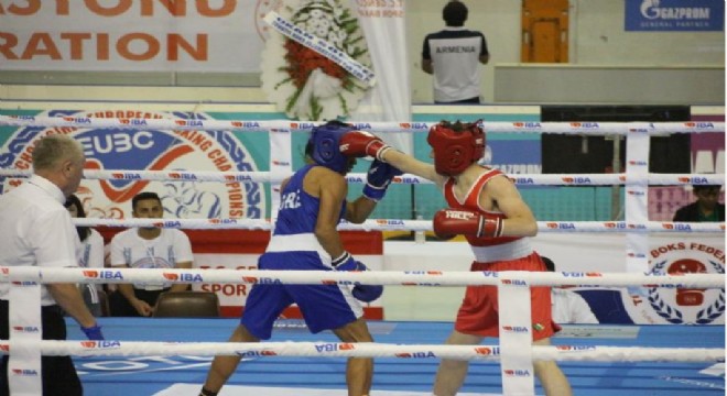 Erzurum'da boks şöleni